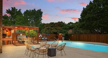 5BR Near At&t Stadium Pool, Golf Sim, EV
