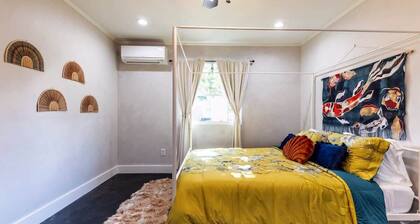 5min to Bishop Arts - Stay at Meadow House