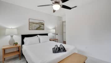 House, Multiple Beds, Pool Access, Pool View (Glenbrook) | 5 bedrooms