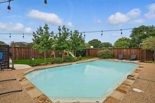 Country Living x Backyard Pool Oasis