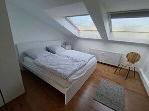 Room - Cozy & Bright Flat in Quiet Area (Berlin)
