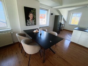 Dining - Cozy & Bright Flat in Quiet Area (Berlin)