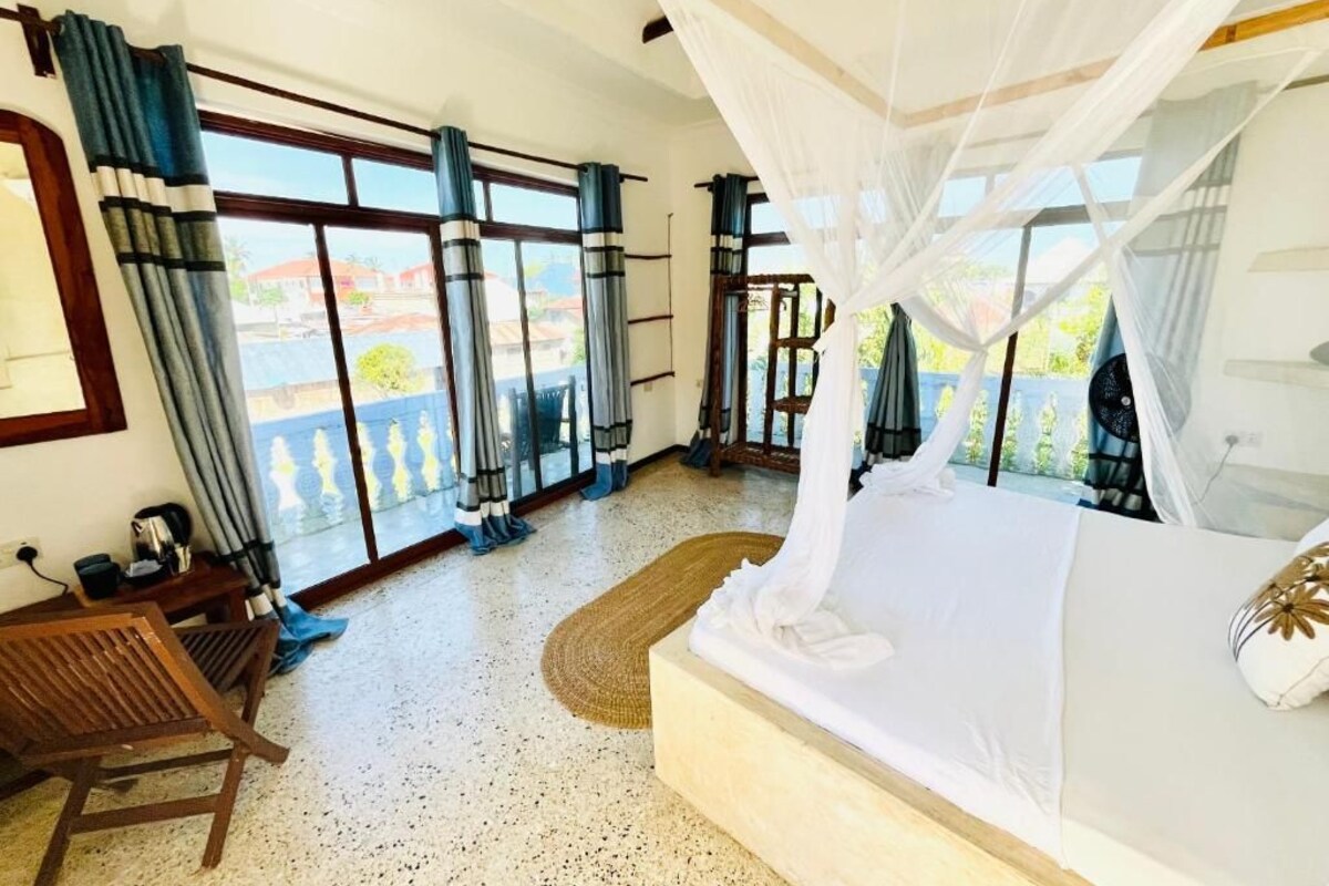 Deluxe Double Room, Balcony, City View