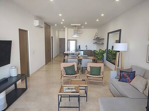TV - Ocean View-Heated Pool-Walk everywhere in Cabo (Cabo San Lucas)