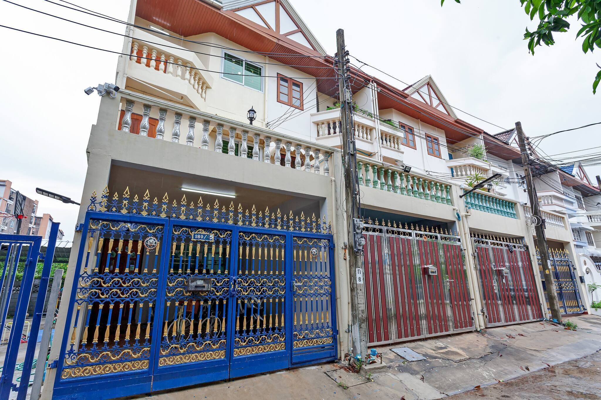 House, 3 Bedrooms, Balcony | Exterior