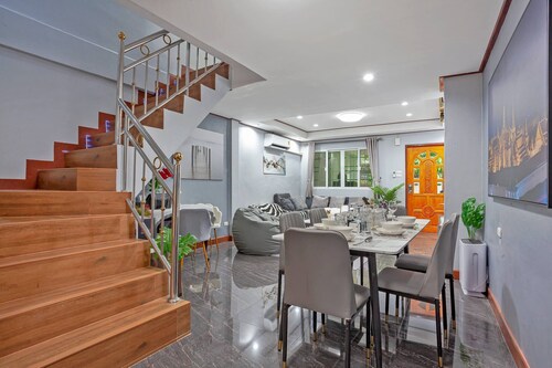 Large Spacious 3BR House at BTS ON NUT