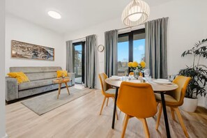 Dining - Rotunda Residence - with free weekend parking (Hlavní město Praha)