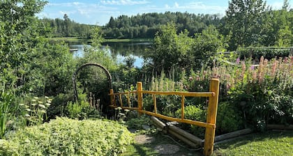 A fabulous place to unwind. Sit listen & watch Mother Nature. Pure Bliss!