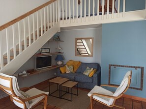 Living area - House in vacation residence with swimming pool and tennis court (Pornic)