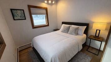 5 bedrooms, internet, bed sheets