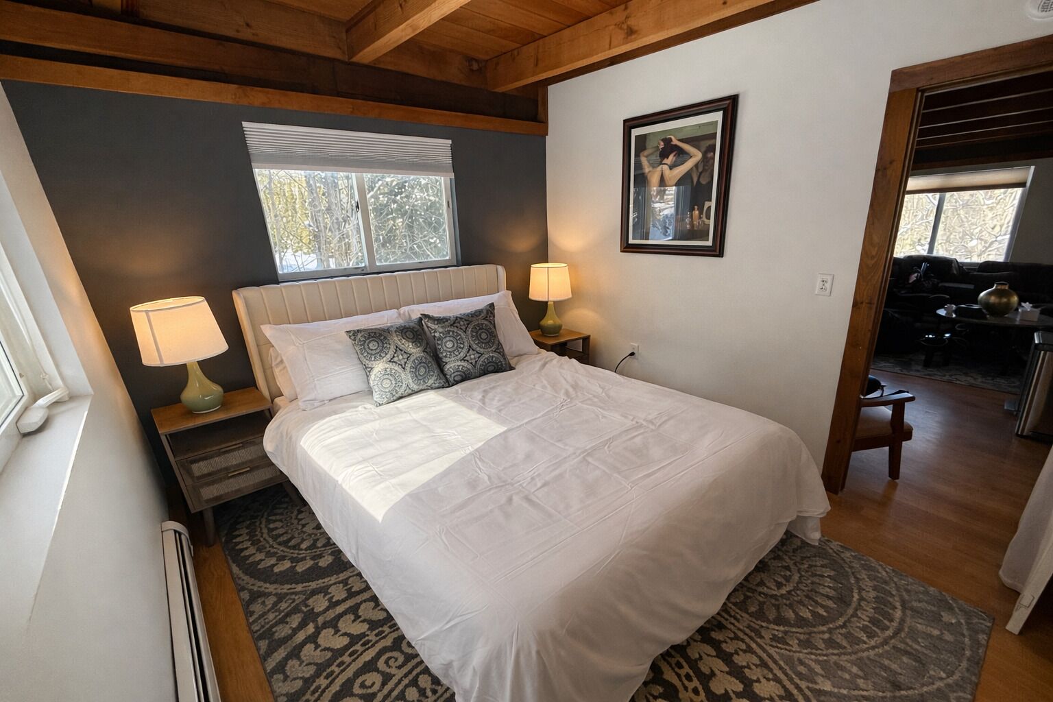 5 bedrooms, internet, bed sheets