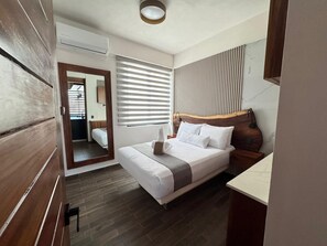 Luxury Quadruple Room, Balcony, Sea View