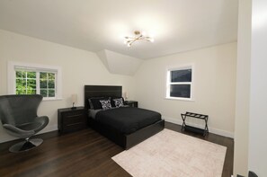 Room - Welcoming 3-bedroom house in Seattle perfect for your getaway (Seattle)