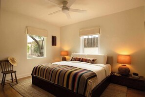 2 bedrooms, desk, iron/ironing board, travel cot - The Tucson Bungalow | Designer Sam Hughes Retreat (Tucson)
