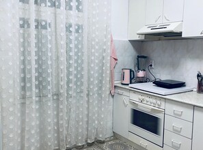 Studio (Studio Apartment with Garden View) | Private kitchen - Comfort Studio Apartment (Kastela)