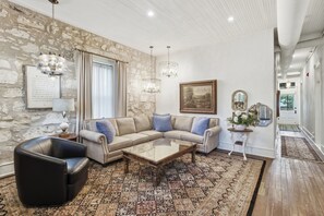 Apartment, Balcony | Interior