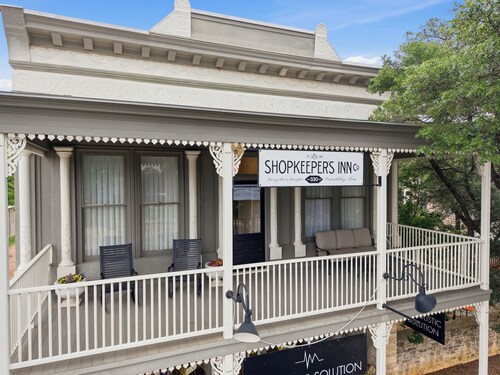 Shopkeeper's Inn