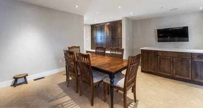 Kingston Private Executive Living Residence