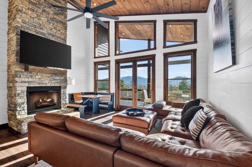 Fabulous 3-bedroom Chalet With Hot Tub And Year Round Mtn Views! Luxe & Modern! - Georgia