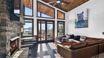 Smart TV, fireplace, music library, computer monitors
