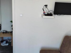 Apartment (Two-Bedroom Apartment with Terrace an) | Living room - Green House (Mljet)