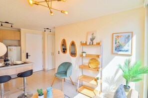 Interior - HOM I Céntrico Calefactor Lastarria Parque Almagro (Santiago)