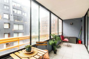 Interior - HOM | AC | Metro El Golf-Tobalaba | Mall Costanera (Las Condes)