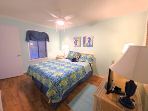 Free WiFi, bed sheets - A Place At The Beach 213 - Coastal Calm Meets Resort Fun! (Atlantic Beach)