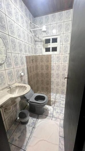 Suite | Bathroom