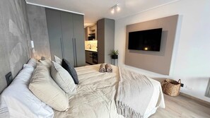 Iron/ironing board, WiFi, bed sheets - HOM | Las Condes | Calefacción-WIFI | Metro cerca (Las Condes)