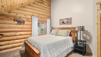 4 Schlafzimmer, Bügeleisen/Bügelbrett, WLAN, Bettwäsche