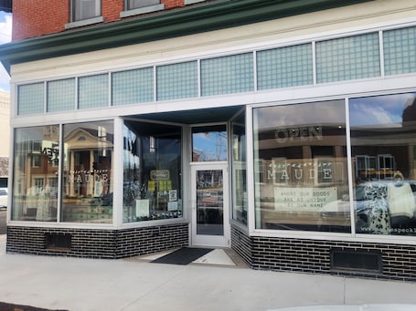 外観の詳細. Apartment Downtown Monmouth by Market Alley