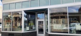 Apartment Downtown Monmouth by Market Alley