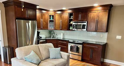 Apartment Downtown Monmouth by Market Alley