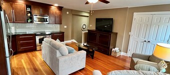 Apartment Downtown Monmouth by Market Alley