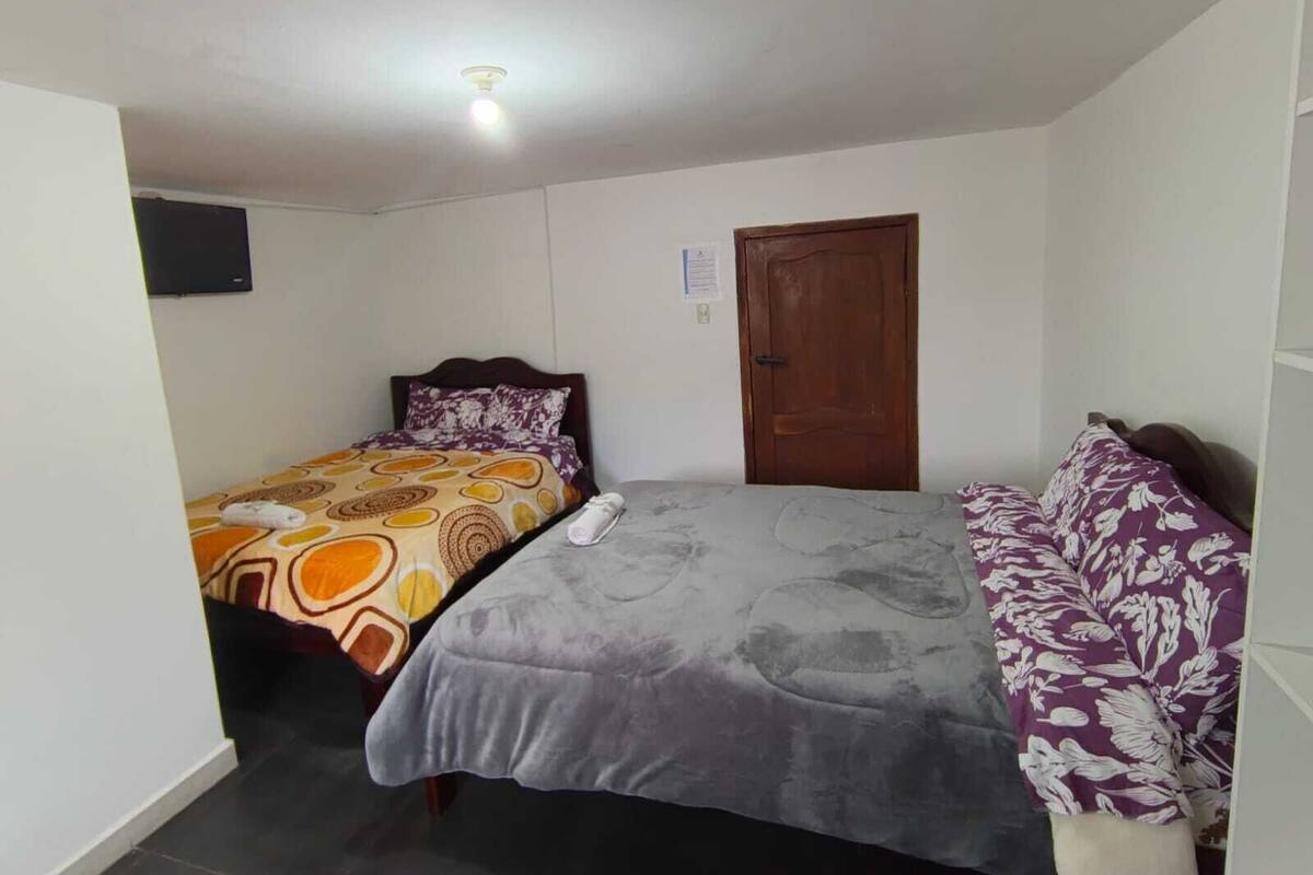 Economy Twin Room, Mountain View