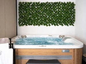 House (Two bedroom home with private hot tub) | Private spa tub - Lux Mobile Homes Vodice (Vodice)