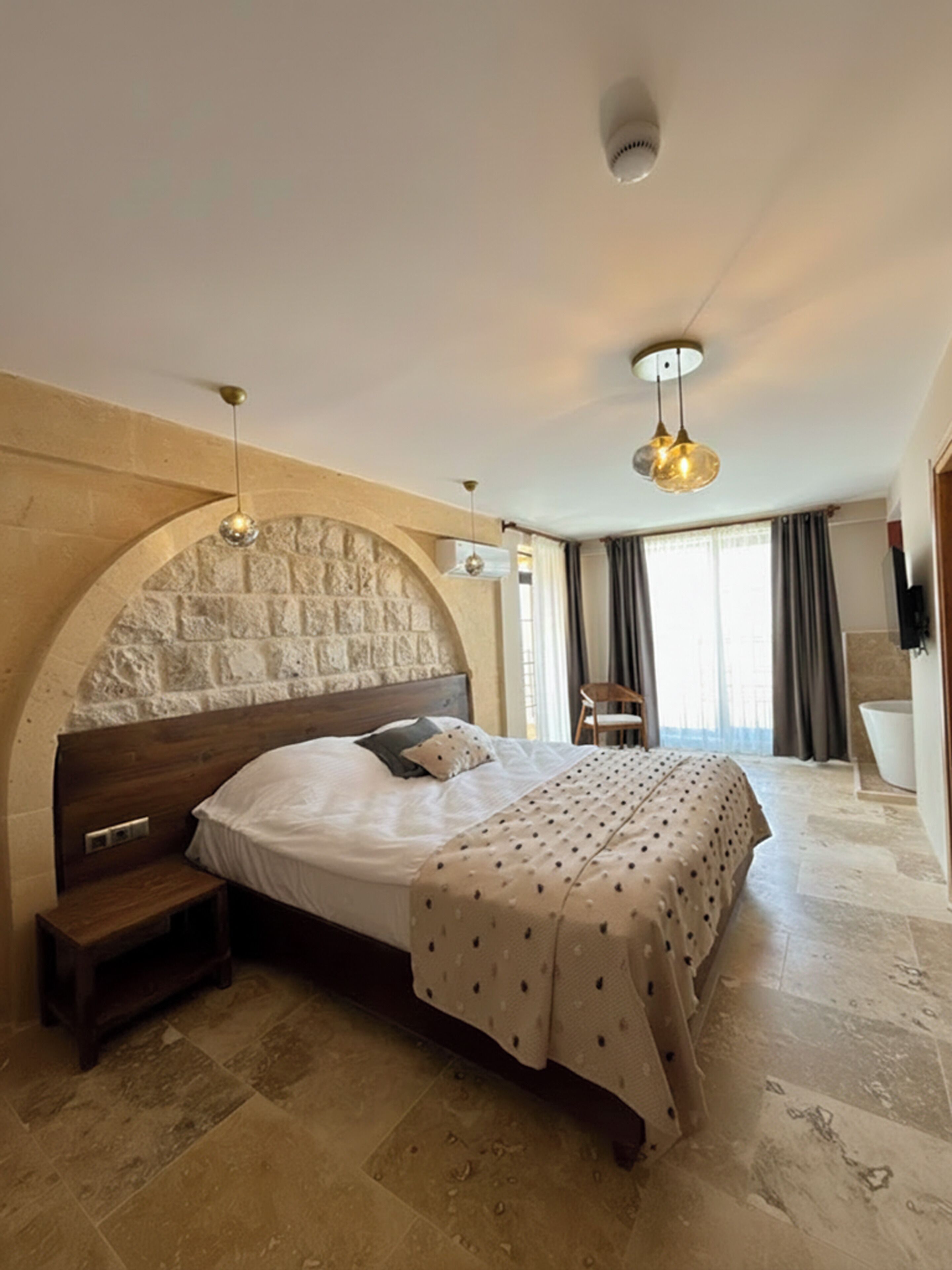 Camera Superior, balcone, vista città