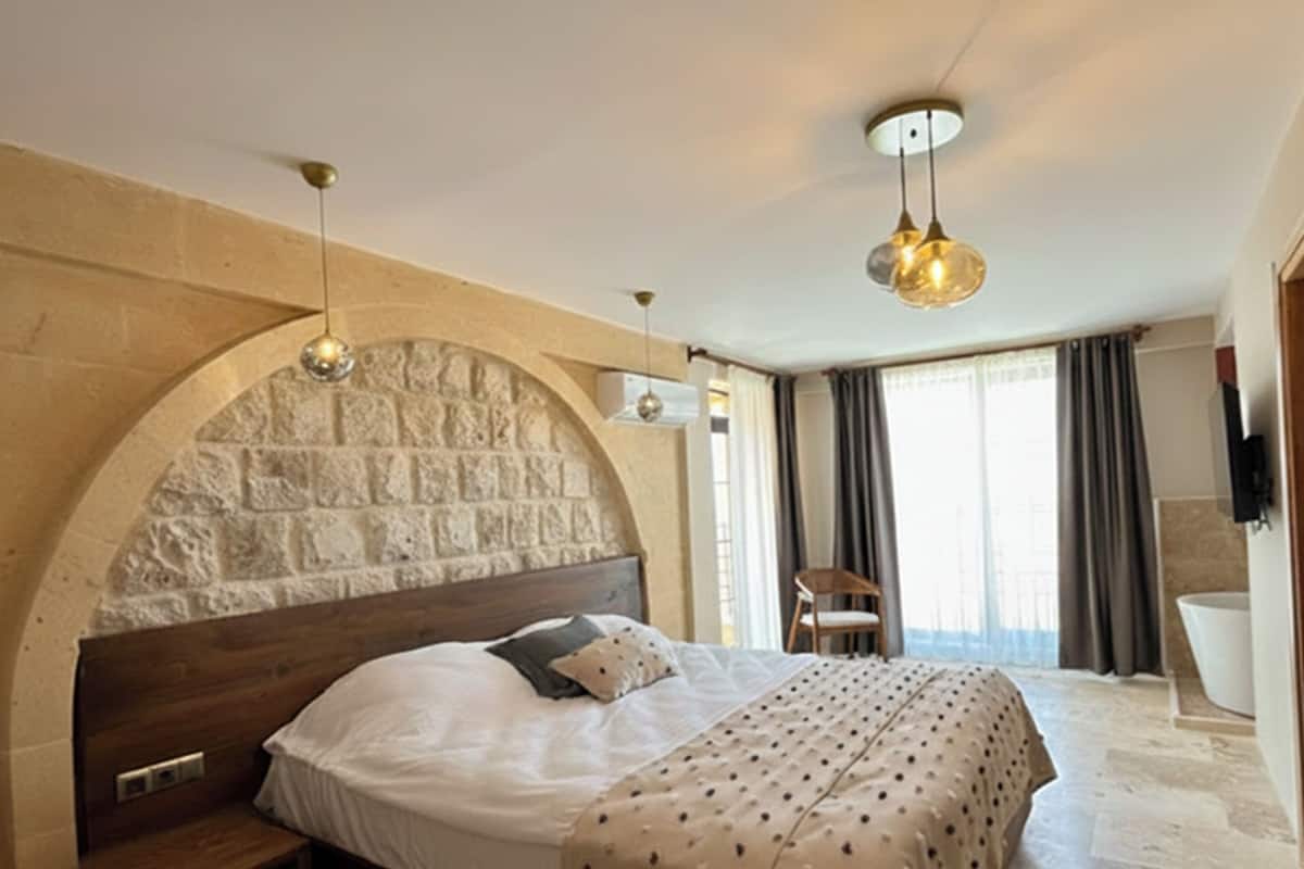 Superior Room, Balcony, City View