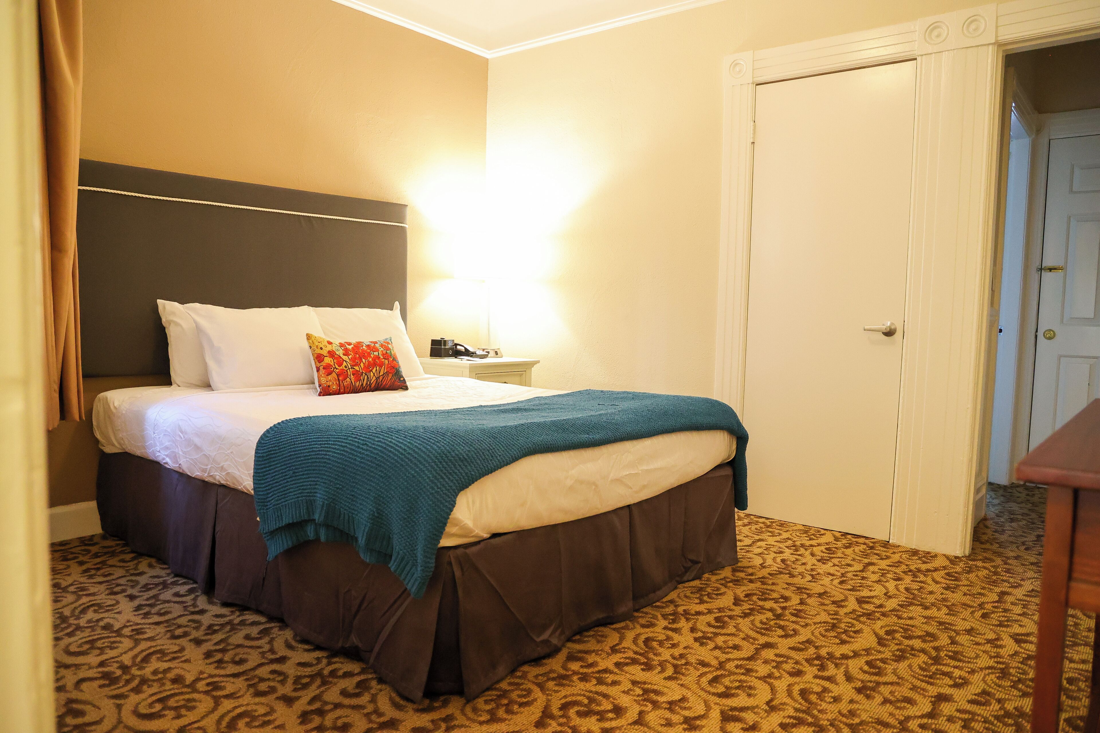 2 dormitorios, tabla de planchar con plancha, wifi y ropa de cama