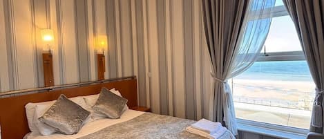 Deluxe Double Room, Sea View | Free WiFi