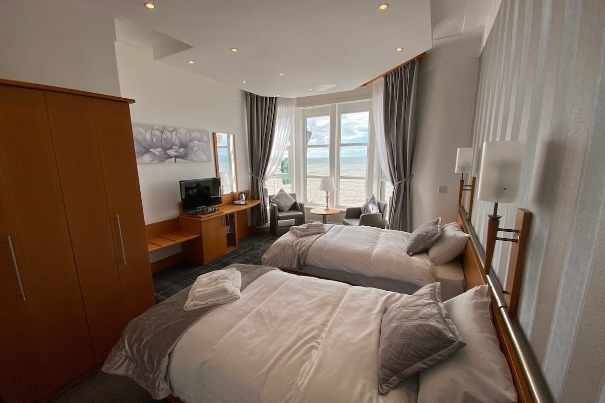 Basic Twin Room, Sea View | Wi-fi percuma 
