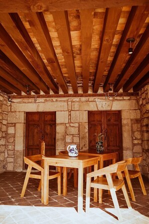 Outdoor dining - Cozy suite in downtown Morelia (Morelia)