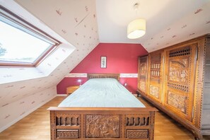 4 Schlafzimmer, Reisekinderbett, WLAN