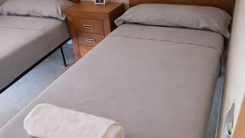 3 bedrooms, WiFi, bed sheets