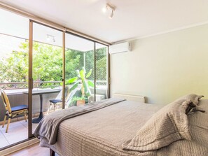 1 bedroom, iron/ironing board, WiFi, bed sheets - HOM | Providencia | Parking | Metro Los Leones (Providencia)