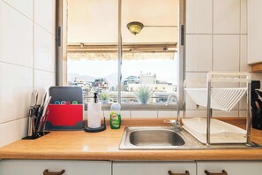 Fridge, microwave, oven, stovetop - HOM ELITE | Terraza | Las Condes | Metro Alcántara (Las Condes)