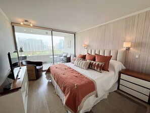2 bedrooms, iron/ironing board, WiFi, bed sheets - HOM | Parking | Mall Parque Arauco | Las Condes (Las Condes)