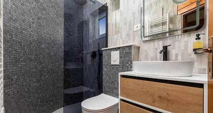 2 bedroom awesome home in Brela