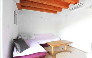 Interior - 2 bedroom lovely home in Brela (Brela)